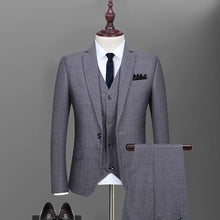 Load image into Gallery viewer, customSuit, men&#39;s suit, three pieces of business suit,